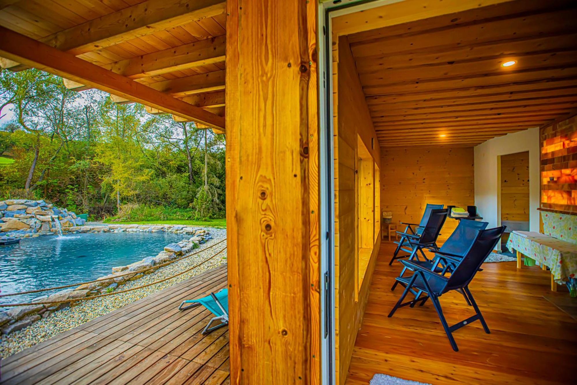 Holiday Home Holiday Raj เบเชนยอวา ภายนอก รูปภาพ