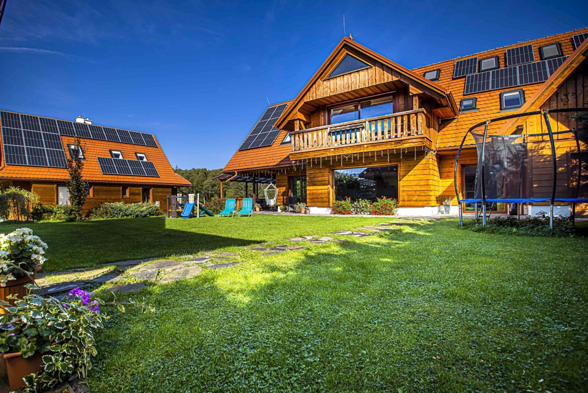 Holiday Home Holiday Raj เบเชนยอวา ภายนอก รูปภาพ